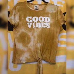 Good Vibes Knotted T-Shirt 😎 ✌🏼